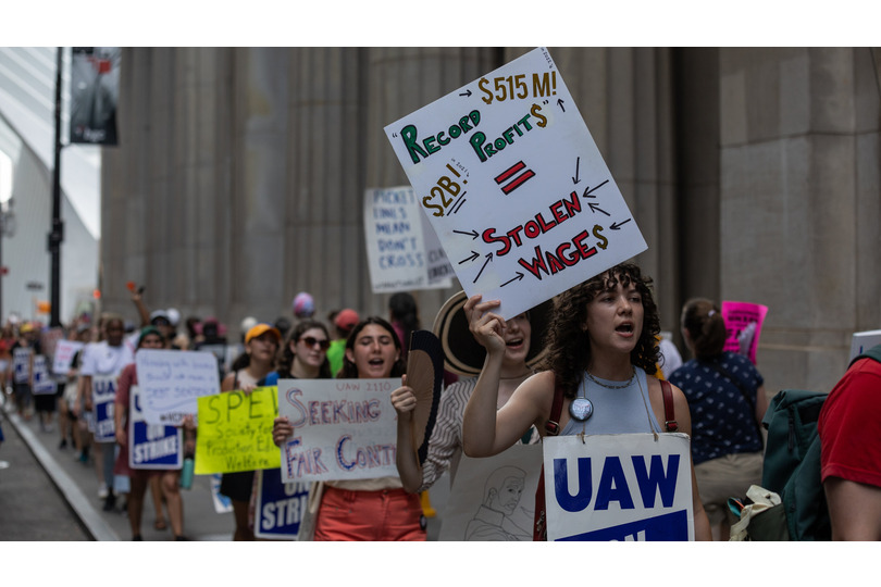 Striking HarperCollins Employees and Publisher Reach a Provisional Agreement