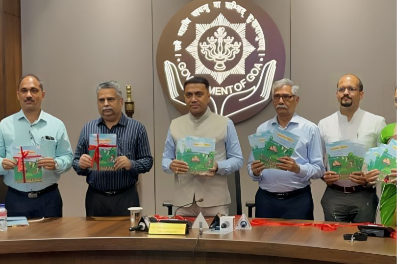 CM Releases Swasthya Chintan Books