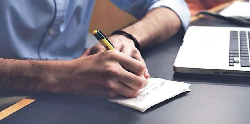 Frontlist | The best jobs for aspiring writers in India