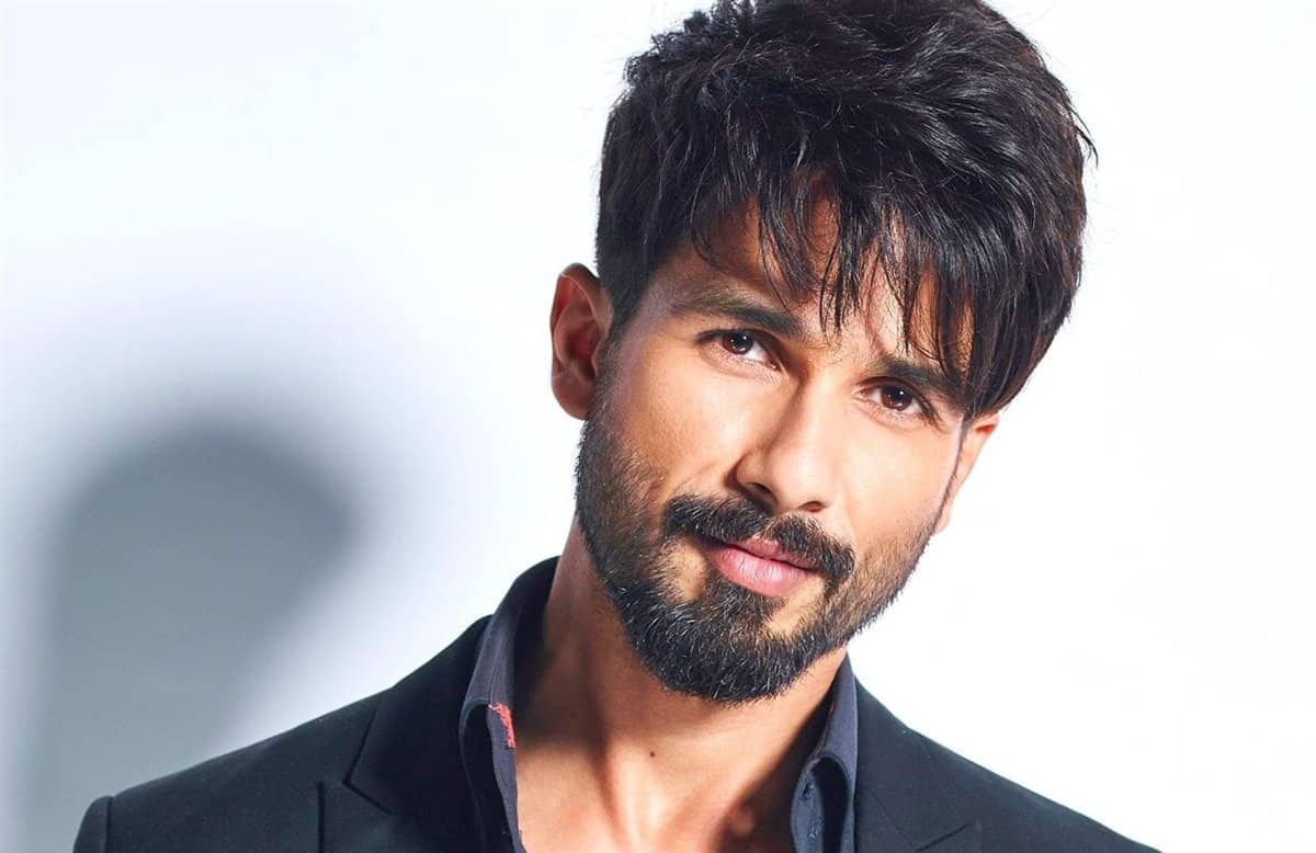 Shahid Kapoor To Turn Producer With A Series Based On Amish Tripathi's Novel?